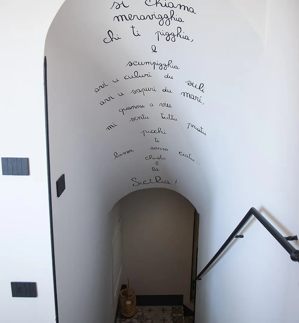 Le Tre Ninfe Cinisi Bed & Breakfast 0*,